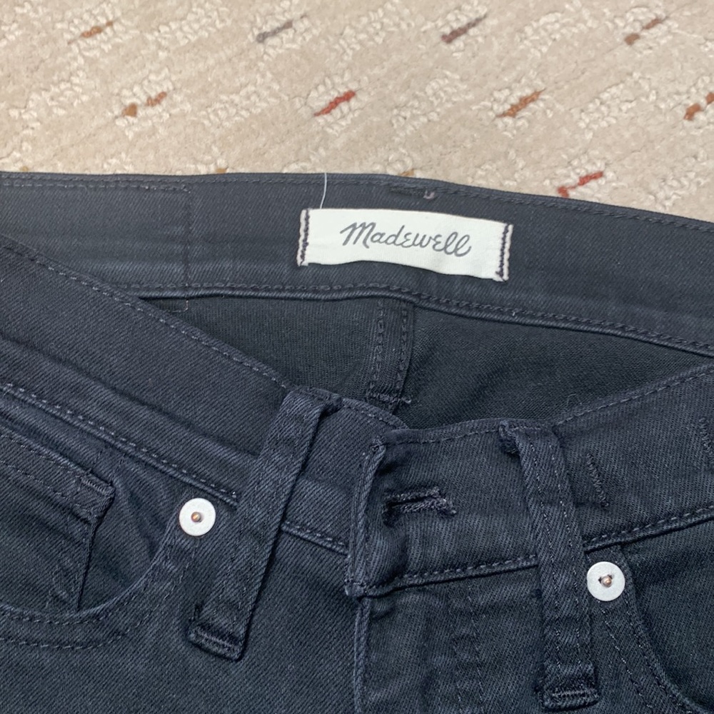 Madewell 9” High Rise Skinny Jeans — black